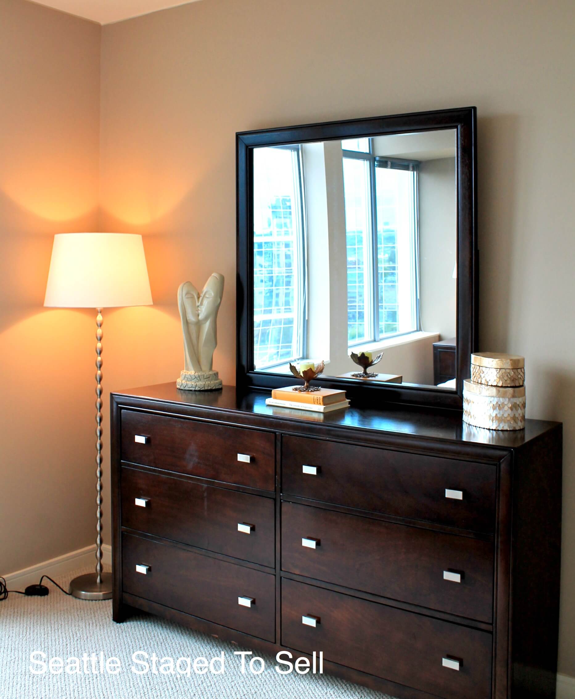 downtown seattle bedroom - condo