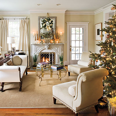 Holiday decorating tips for homes for sale