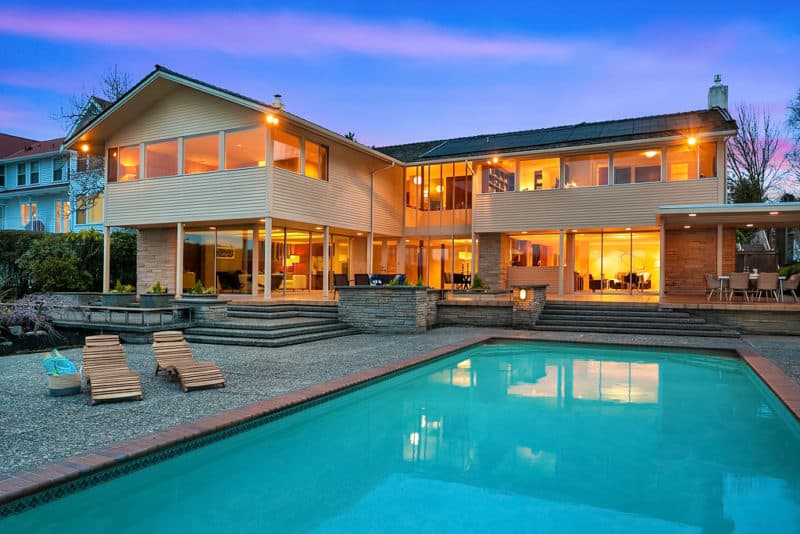 Midcentury Laurelhurst luxury home's swimming pool