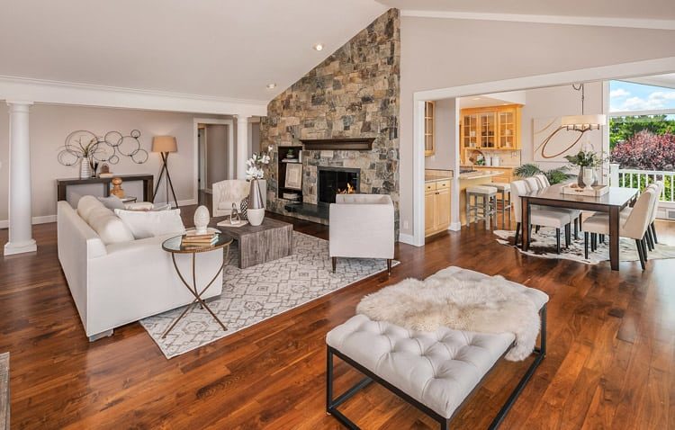 difference between home staging and interior decorating
