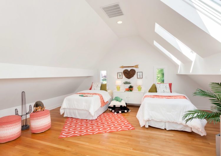 Bright Girls' Bedroom