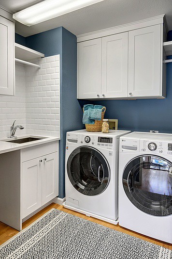 laundry room with rug