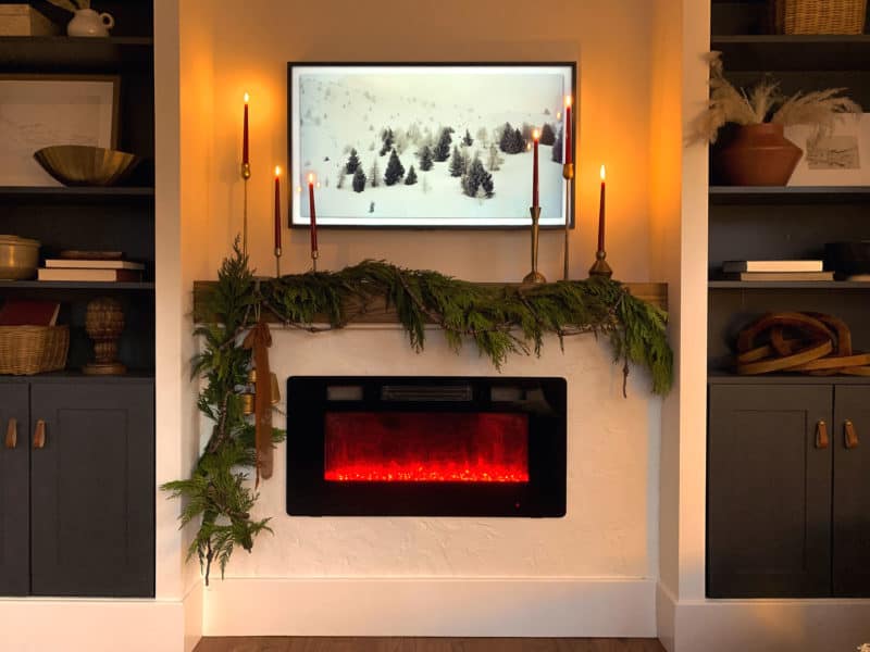 DIY Christmas Garland for a fireplace mantel