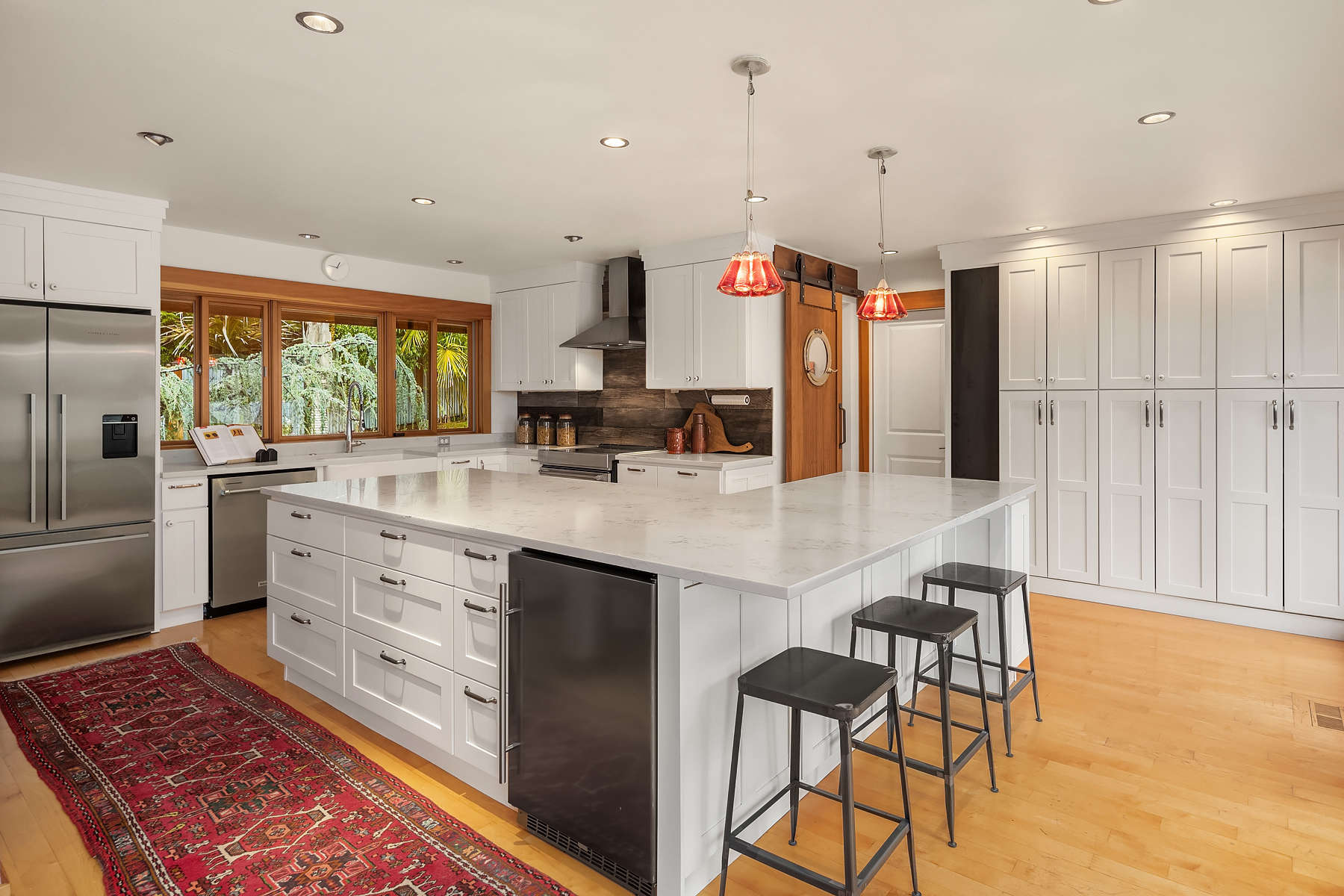 Renovated midcentury kitchen professionally staged in Seattle