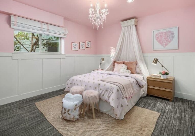 Bellevue, WA Staged pink girl's bedroom
